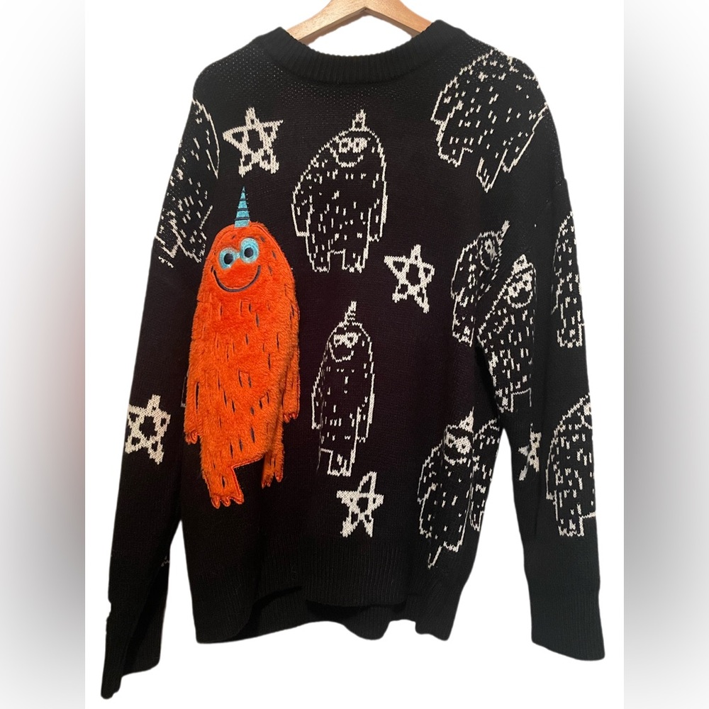 OluOlin Cartoon Monster Sweater Medium Cute Halloween Vibes!!